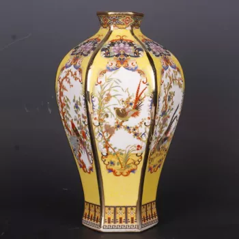 How to Style a Large Ceramic Vase Like a Designer